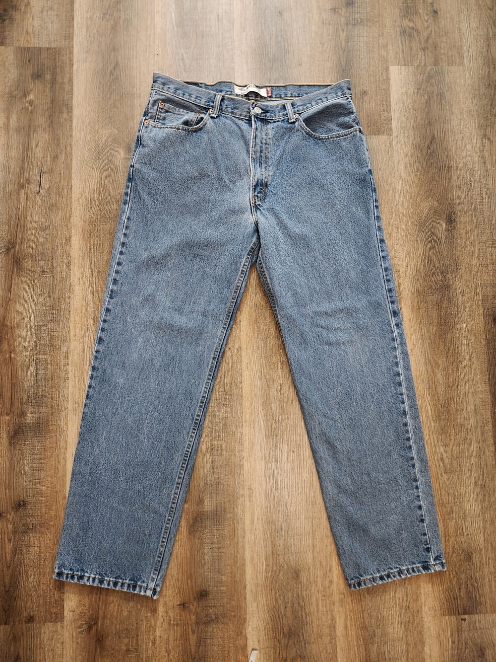 Levi's Y2K 550 Men's Relaxed Fit Light Wash Blue Denim Jeans Size 36x31
